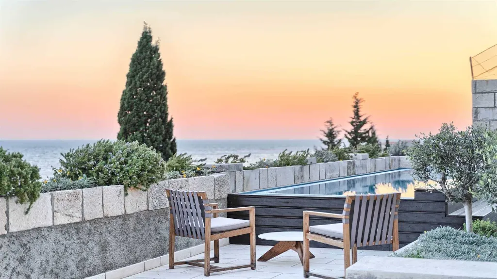 Dubrovnik 5-Bedroom Villa with Pool and Jacuzzi