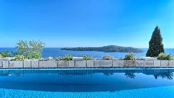 Dubrovnik 5-Bedroom Villa with Pool and Jacuzzi