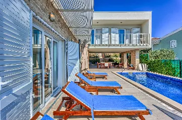 Beachfront Villa in Rogoznica (Up to 10 Guests)