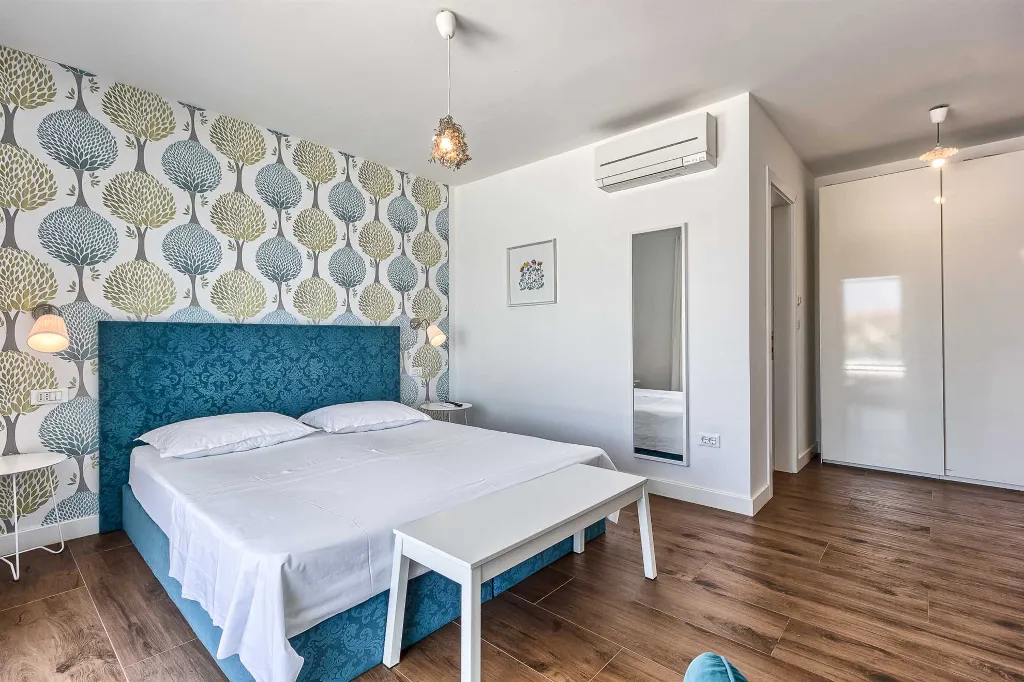 Beachfront Villa in Rogoznica (Up to 10 Guests)