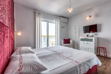 Beachfront Villa in Rogoznica (Up to 10 Guests)