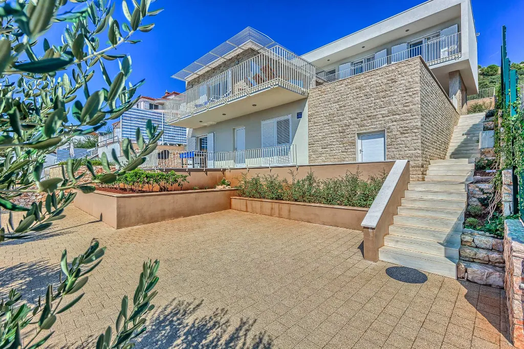 Beachfront Villa in Rogoznica (Up to 10 Guests)