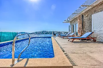 Beachfront Villa in Rogoznica (Up to 10 Guests)