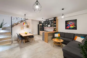 3-Bedroom Villa with Heated Pool and Sea Views in Murvica