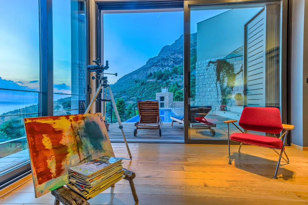 4-Bedroom Villa in Mimice for 8 Guests