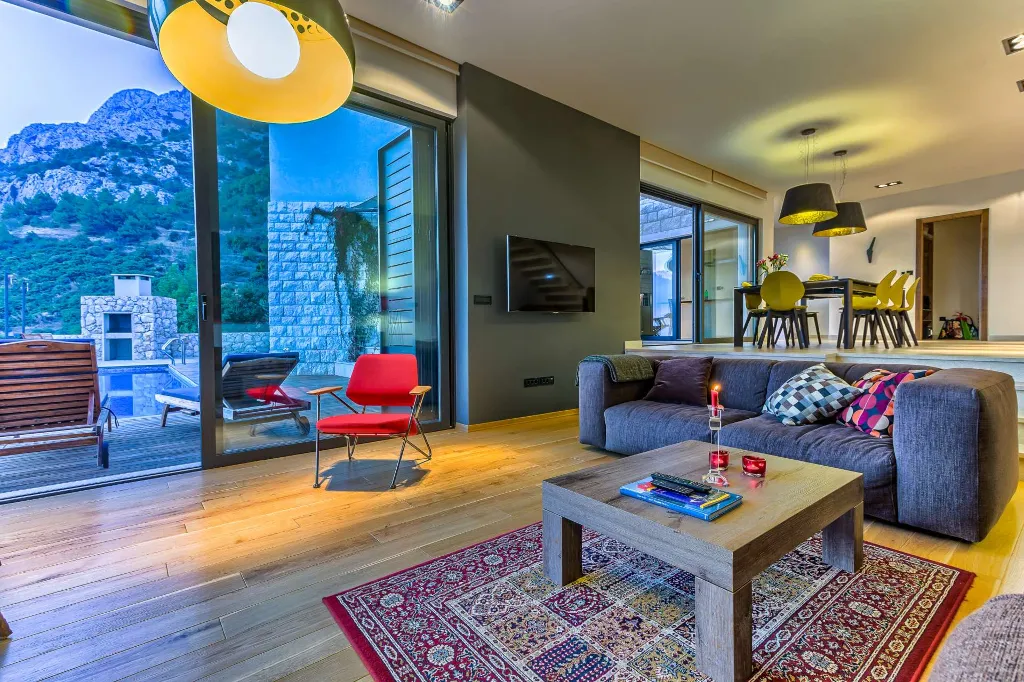 4-Bedroom Villa in Mimice for 8 Guests