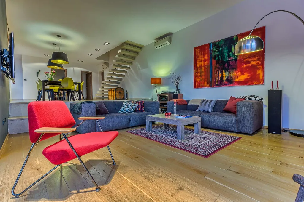 4-Bedroom Villa in Mimice for 8 Guests