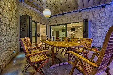 4-Bedroom Villa in Mimice for 8 Guests
