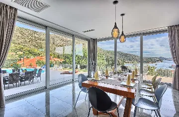 Zaton Mali Modern Villa with Pool, Sleeps 12