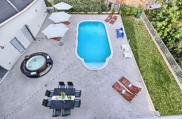 Zaton Mali Modern Villa with Pool, Sleeps 12