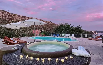 Zaton Mali Modern Villa with Pool, Sleeps 12