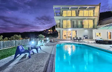 Zaton Mali Modern Villa with Pool, Sleeps 12