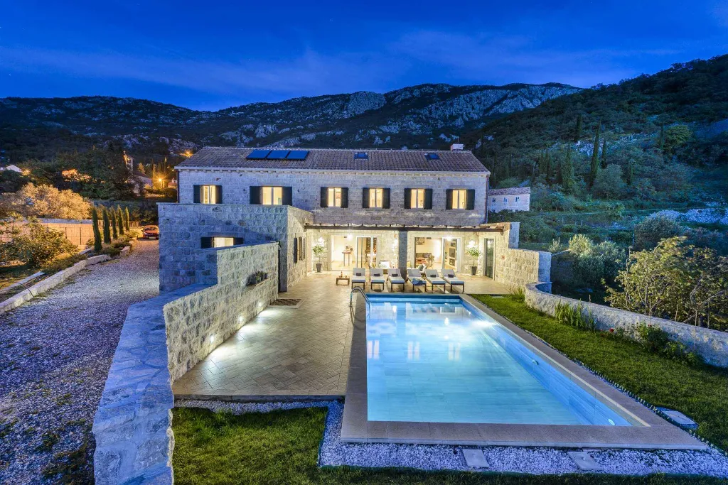 3-Bedroom Villa in Dubravka for 6 Guests