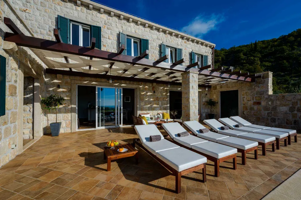 3-Bedroom Villa in Dubravka for 6 Guests