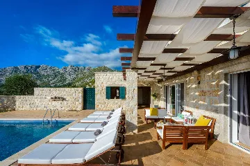 3-Bedroom Villa in Dubravka for 6 Guests