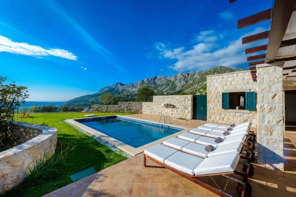 3-Bedroom Villa in Dubravka for 6 Guests