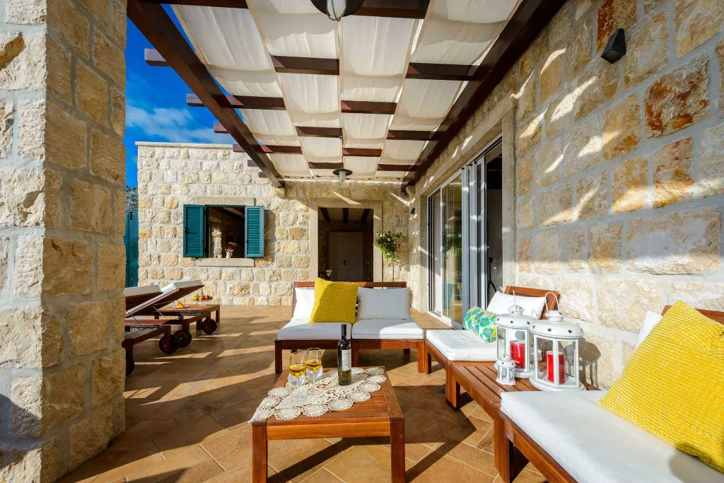 3-Bedroom Villa in Dubravka for 6 Guests