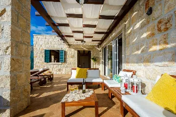 3-Bedroom Villa in Dubravka for 6 Guests