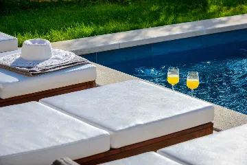 3-Bedroom Villa in Dubravka for 6 Guests