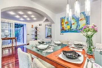 Punat 6-Bedroom Villa with Pool for 12 Guests