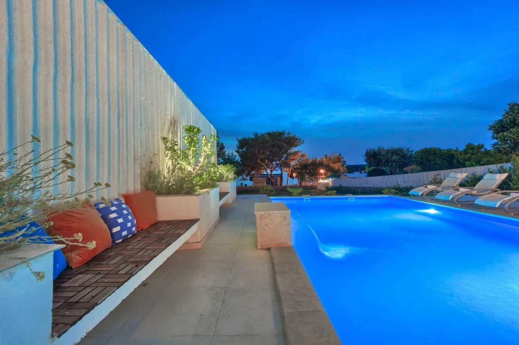Punat 6-Bedroom Villa with Pool for 12 Guests