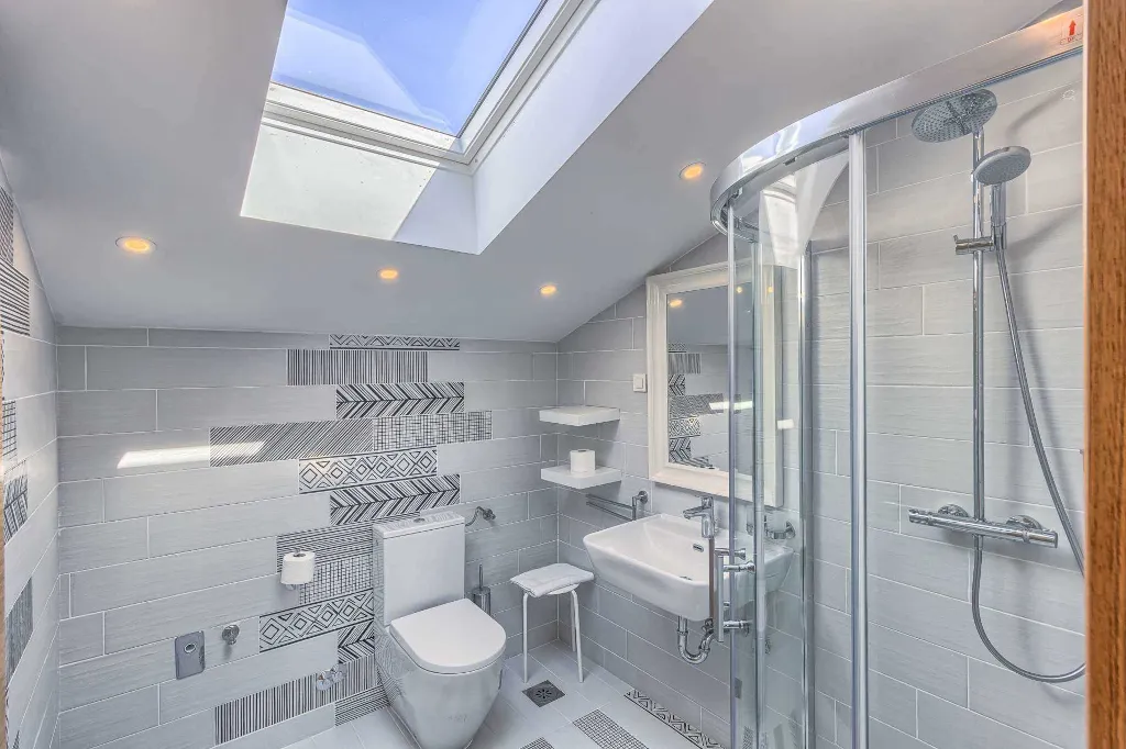 Punat 6-Bedroom Villa with Pool for 12 Guests