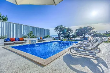 Punat 6-Bedroom Villa with Pool for 12 Guests