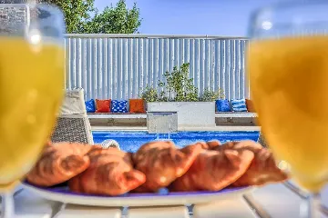 Punat 6-Bedroom Villa with Pool for 12 Guests