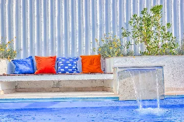 Punat 6-Bedroom Villa with Pool for 12 Guests