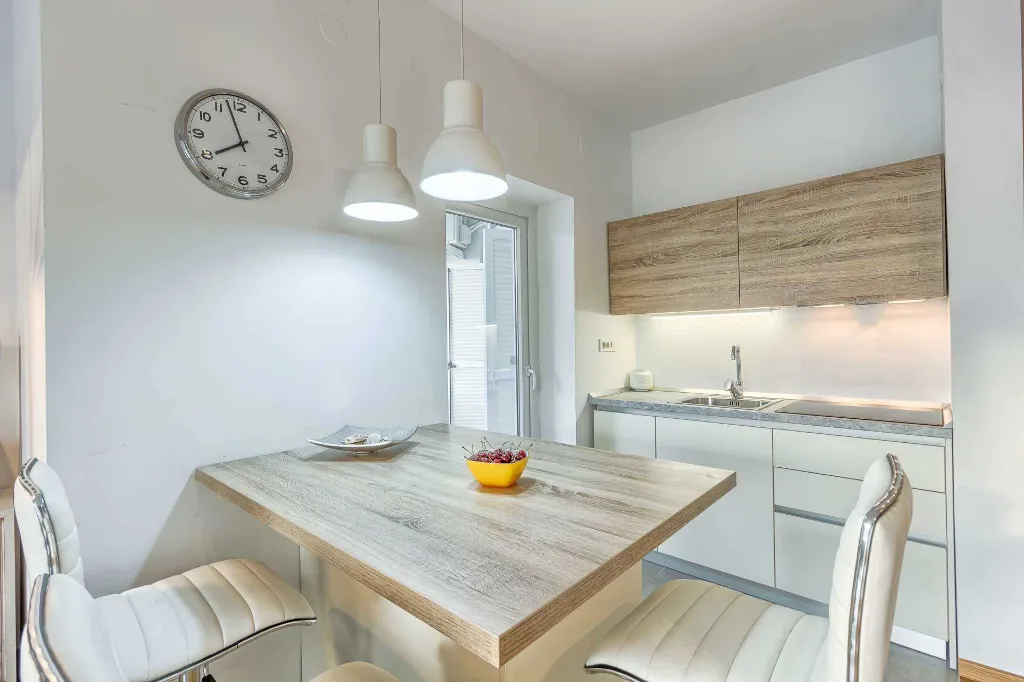 Punat 6-Bedroom Villa with Pool for 12 Guests