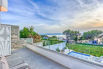 Punat 6-Bedroom Villa with Pool for 12 Guests