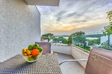 Punat 6-Bedroom Villa with Pool for 12 Guests