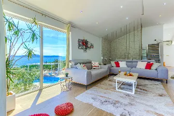 Smokvina 5-Bedroom Villa with Heated Pool