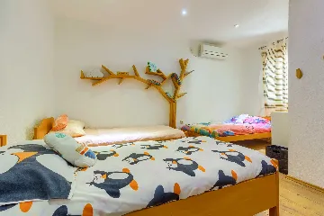 Smokvina 5-Bedroom Villa with Heated Pool