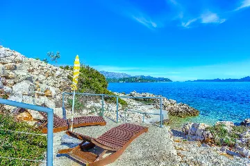 Smokvina 5-Bedroom Villa with Heated Pool