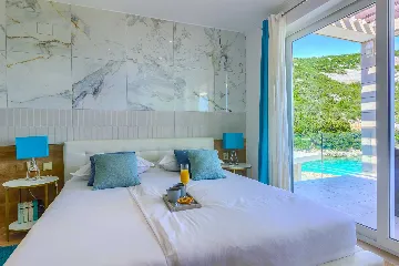 Smokvina 5-Bedroom Villa with Heated Pool