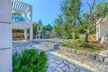 Smokvina 5-Bedroom Villa with Heated Pool