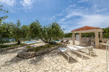 Smokvina 5-Bedroom Villa with Heated Pool