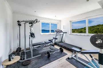 Smokvina 5-Bedroom Villa with Heated Pool