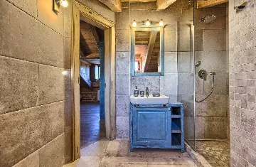 Villa in Stari Grad with Pool & Mountain Bikes