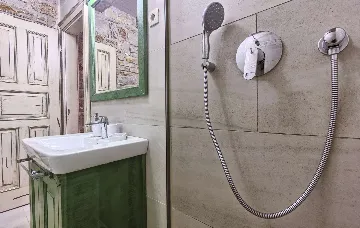 Villa in Stari Grad with Pool & Mountain Bikes