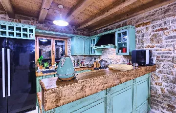 Villa in Stari Grad with Pool & Mountain Bikes