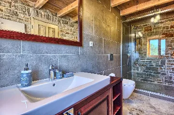 Villa in Stari Grad with Pool & Mountain Bikes