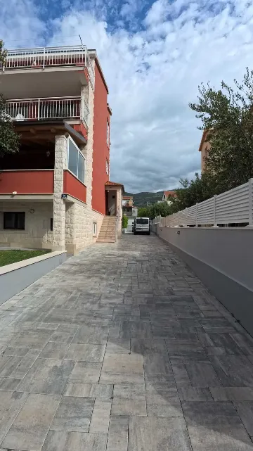 Kastel Luksic Villa with Sea Views and Heated Pool