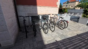 Kastel Luksic Villa with Sea Views and Heated Pool