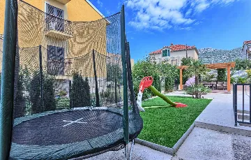 Kastel Luksic Villa with Sea Views and Heated Pool