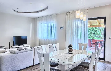 Kastel Luksic Villa with Sea Views and Heated Pool