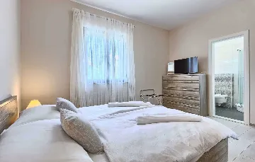 Kastel Luksic Villa with Sea Views and Heated Pool