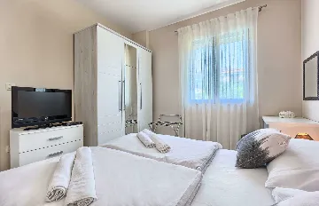 Kastel Luksic Villa with Sea Views and Heated Pool