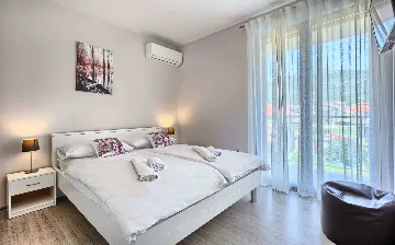 Kastel Luksic Villa with Sea Views and Heated Pool